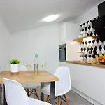 Perkovic 아파트